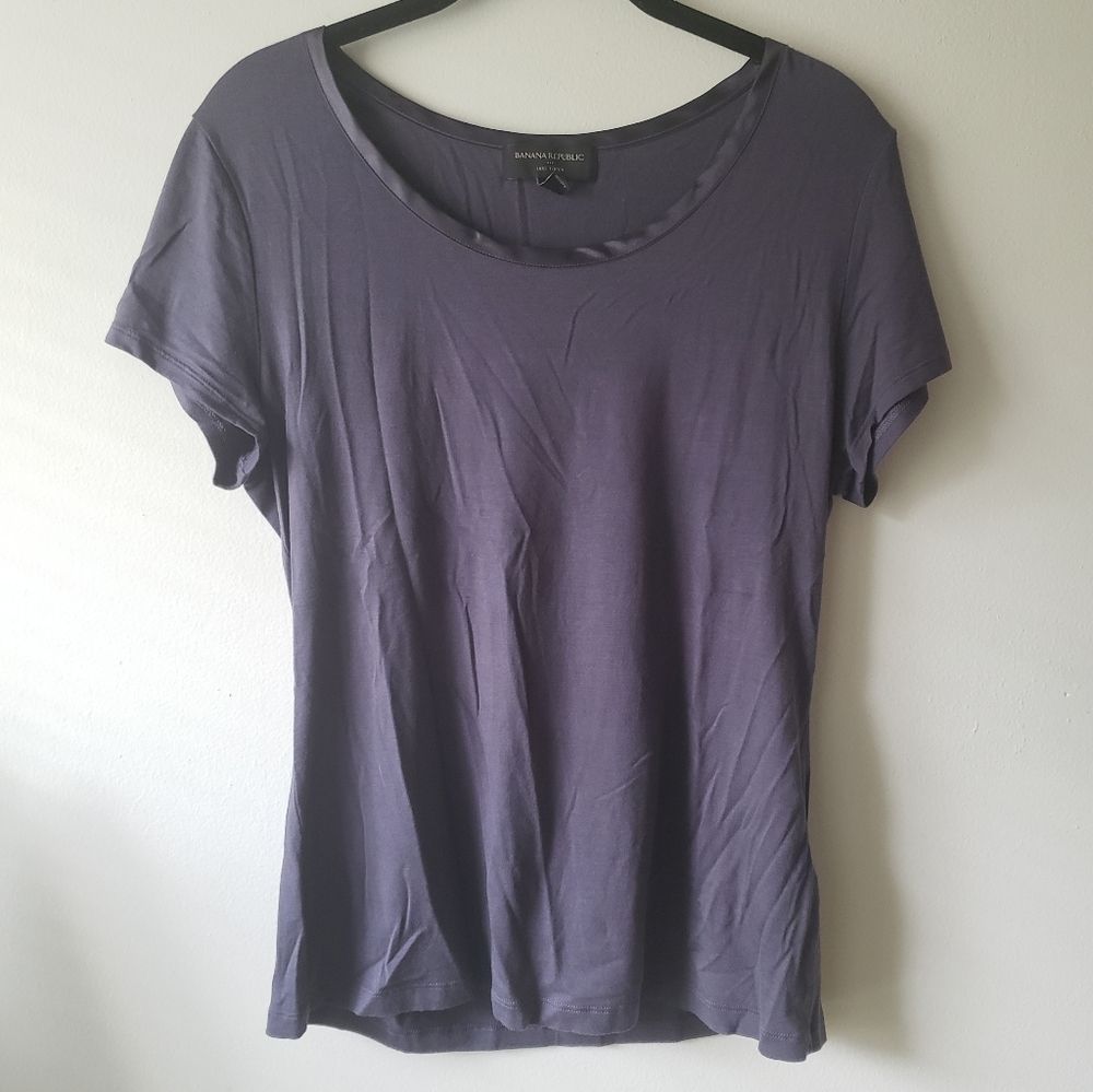 Banana Republic Luxe Touch Crewneck Tee Shirt